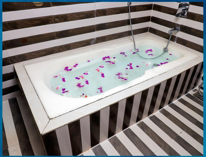 Bathroom 4, Swarnam Villa, Satara