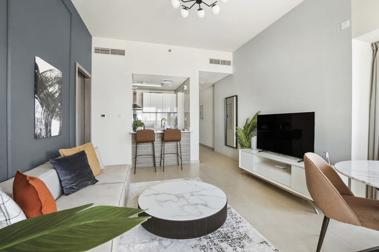 Room 4, Silkhaus Sea View Great Location With Gym Pool, Abu Dhabi City