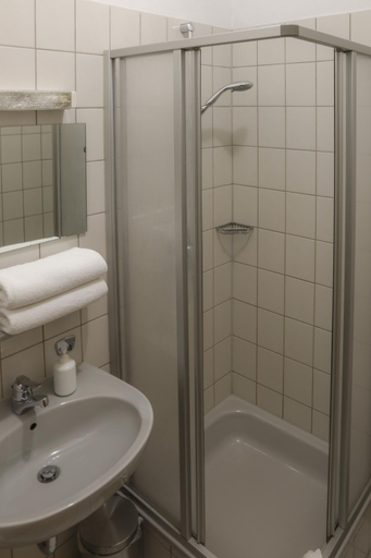 Bathroom, Hotel Adler, Heidenheim