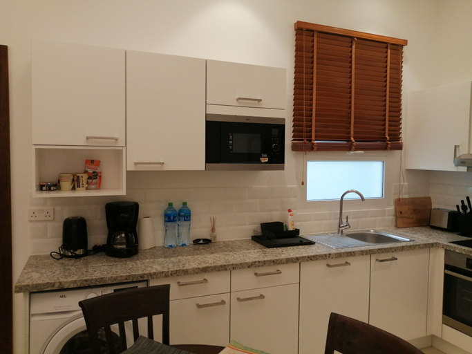 Room 3, One-bedroom With Lagoon View Balcony, Taqah