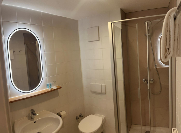 Bathroom 5, Hotel Marktliege, Biberach