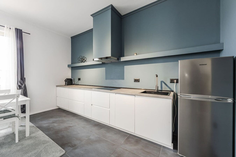 Room 3, Modern Apartment With Scenic Views Earthy Vibes, Shkodrës