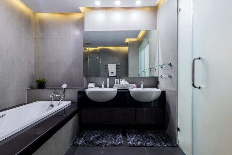 Bathroom 4, Karon Beach Residence, Pulau Phuket