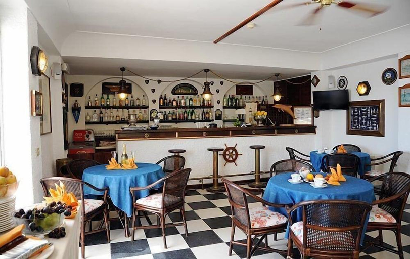 Food & Drinks 5, Antares, Livorno