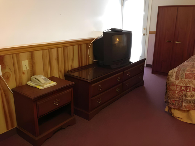 Others 4, Rainbow Motor Inn, Fraser Valley