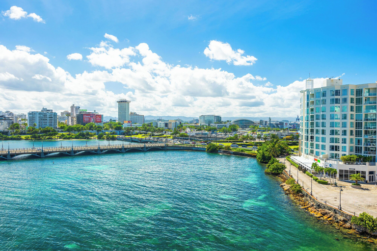Room 4, Oceanfront Balcony Access to Pool Condado Area