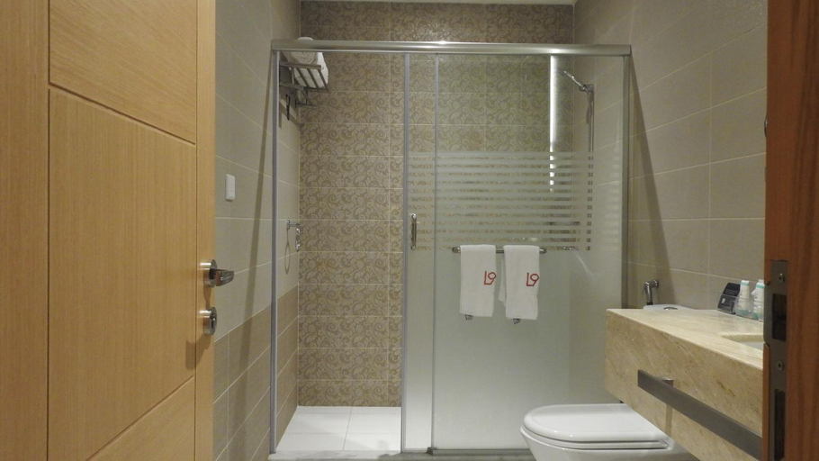 Bathroom 2, Level Nine Hotel, Jeddah