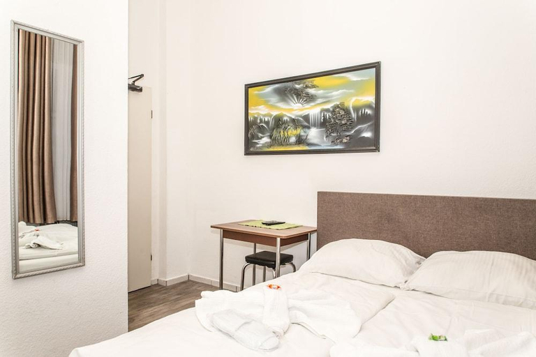 Bedroom 3, Cityhotel Storch, Köln
