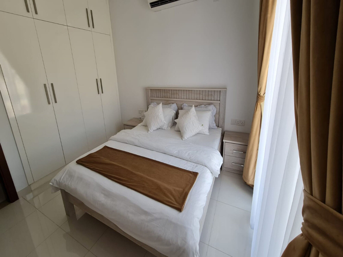 Room 4, Elegant Lagoon View One-bedroom, Taqah