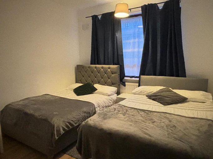 Bedroom 2, Fleetway Private Rooms, London