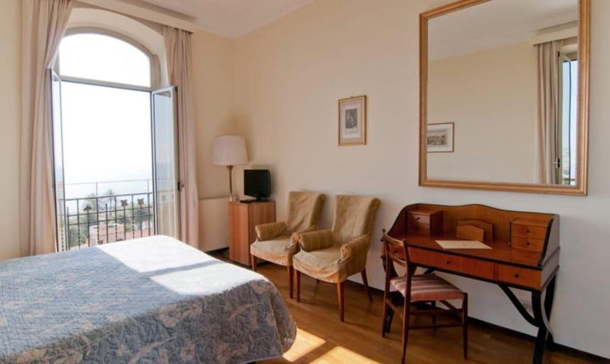 Bedroom 3, Grand Hotel De Londres, Imperia