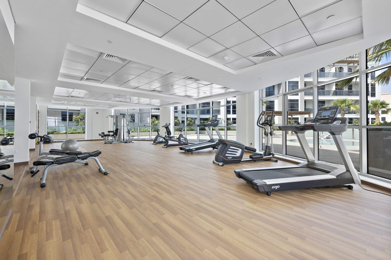 Room 4, Silkhaus Pool Gym Beautiful Studio Art Gardens, Dubai
