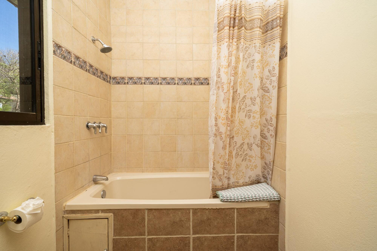 Room 4, Oceanview Condo With Pool Near Playa Prieta 2BR - Vida de la Paz 4, Santa Cruz
