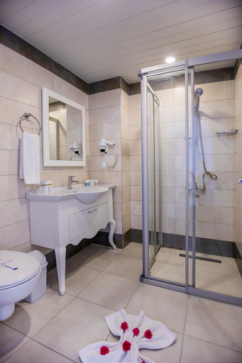 Bathroom 5, Club Big Blue Suit Hotel - All Inclusive, Alanya