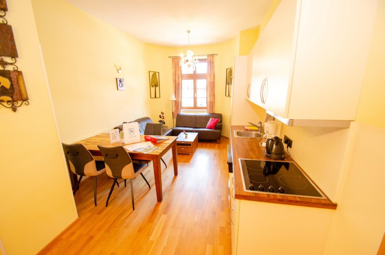 Room 5, Post Residence Apartments 4B 150m From ski Lift, Zell am See
