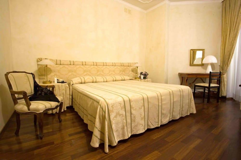 Bedroom 3, ホテル ネグレスコ, Rimini