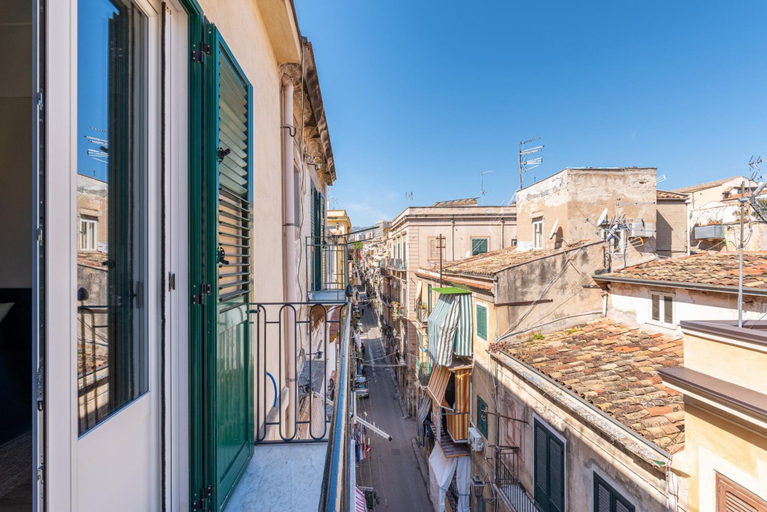 Others 4, Porta di Castro Design Apartment With Terrace, Palermo