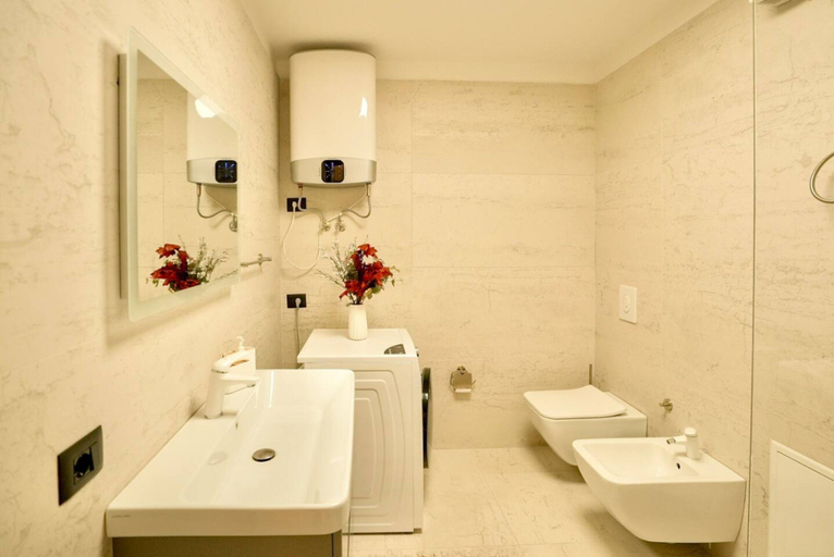Room 2, Grandstay Apartments 010, Durrësit