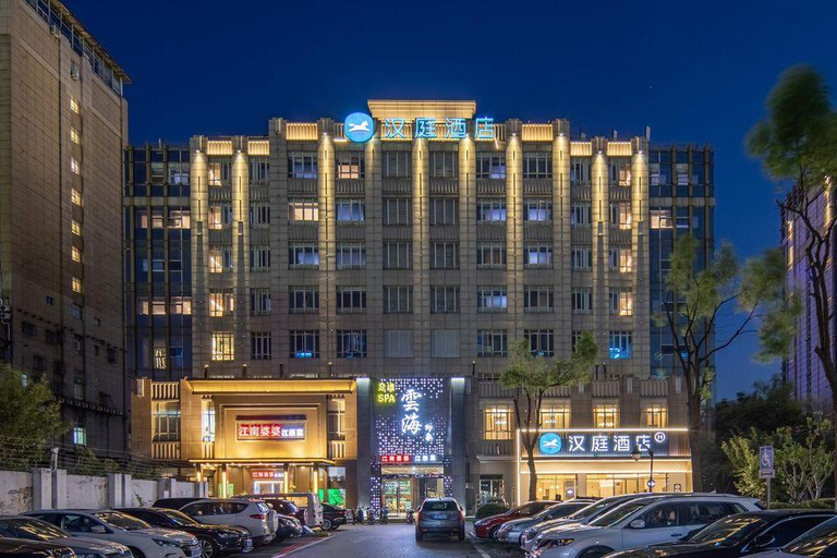 Exterior & Views