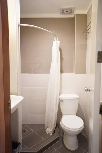Bathroom 3, The New View by Ecotel - Cebu, Cebu City