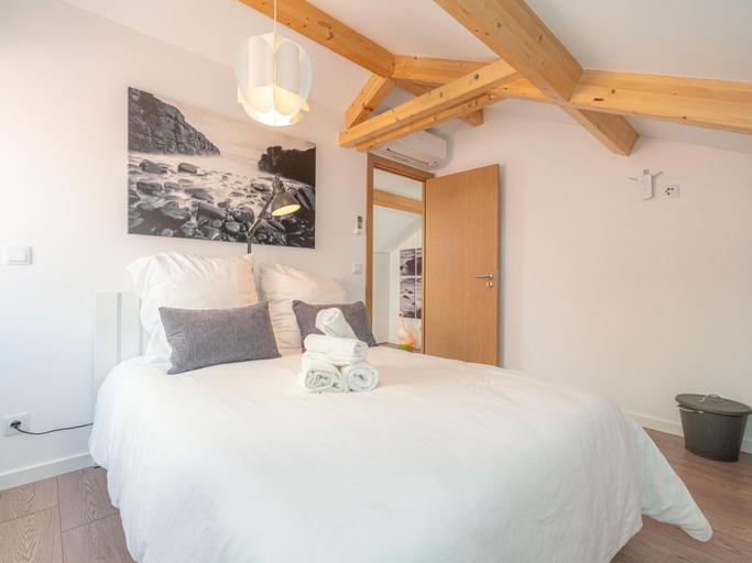 Room 5, Luckasa by Rent4all in Figueira da Foz, Figueira da Foz