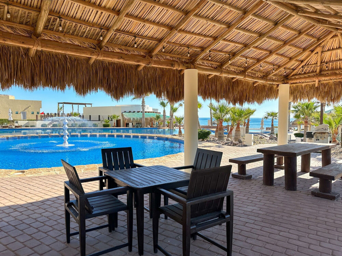 Room 5, Beachfront Condo With Pools Beach Access, Puerto Peñasco