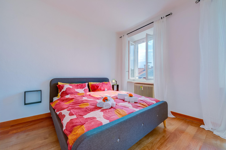 Room 3, Muri Di Arco in Arco, Trento