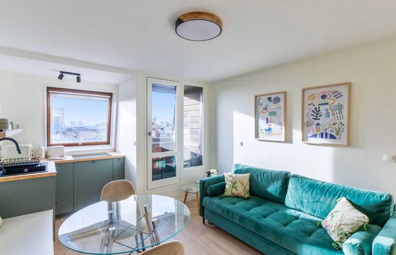 Others 4, Beautiful renovated studio on Port de Deauville, Calvados