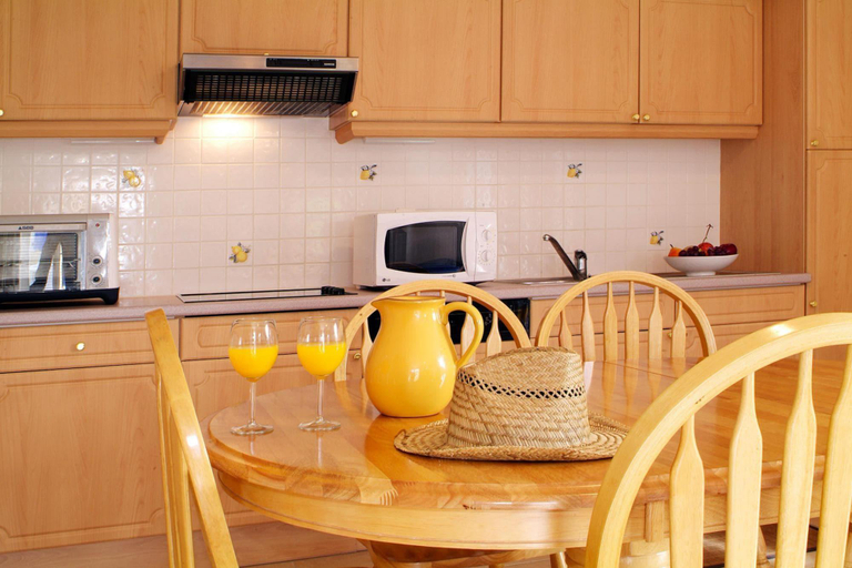 3, Standard Terraced House in Residence, Var