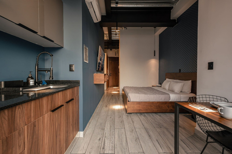 Room 4, The Skyline Loft Modern Comfort With Stunning City Views, Mexico City