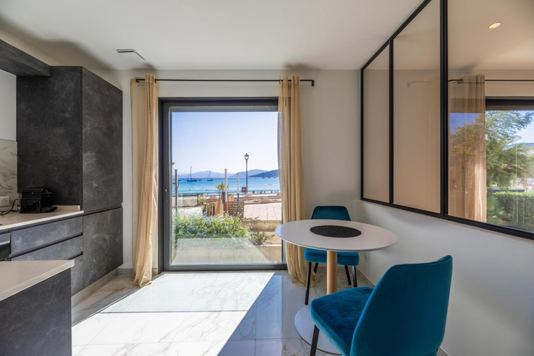 Others 3, Residence Cote Sud, Haute-Corse