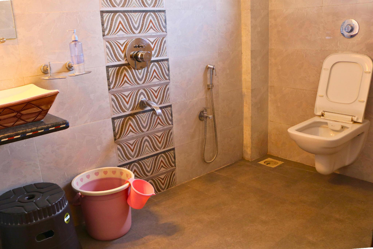 Bathroom 4, Melody 24 East Resort, Satara