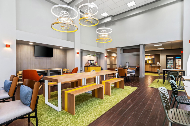 Food & Drinks 5, Spark by Hilton Amarillo West, Potter