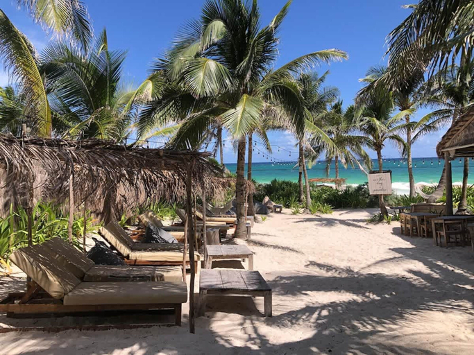 Room 5, Aldea Zama Penthouse w Private Rooftop Jacuzzi, Cozumel