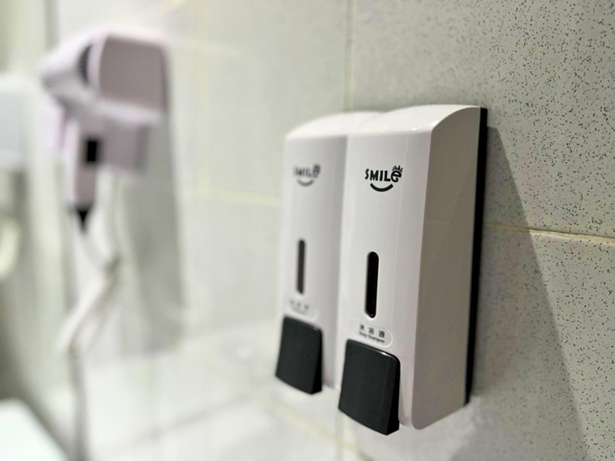 Bathroom 5, Smile Hotel Wangsa Maju, Kuala Lumpur