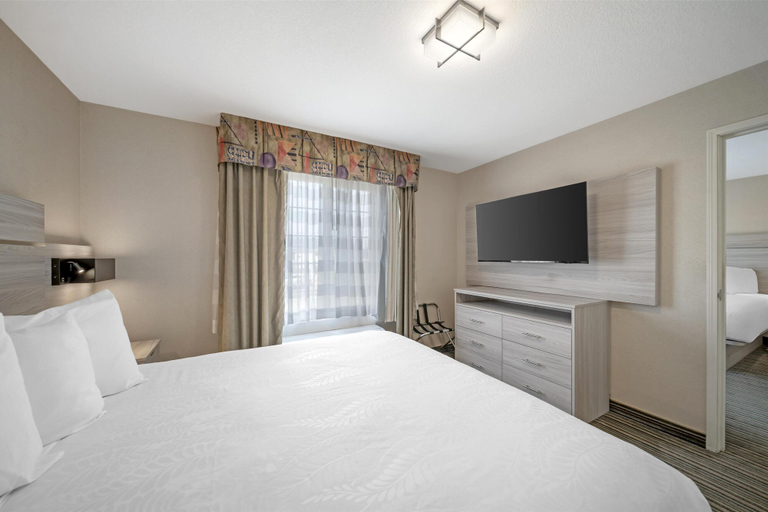 Bedroom 4, Best Western Plus Twin View Inn & Suites, Shasta