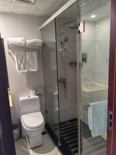 Bathroom 4, Baolong Homelike Shanghai Railway Station Branch, Shanghai