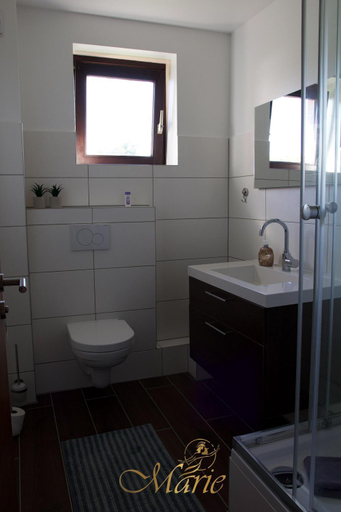 Bathroom 4, Gastehaus Marie, Ostholstein