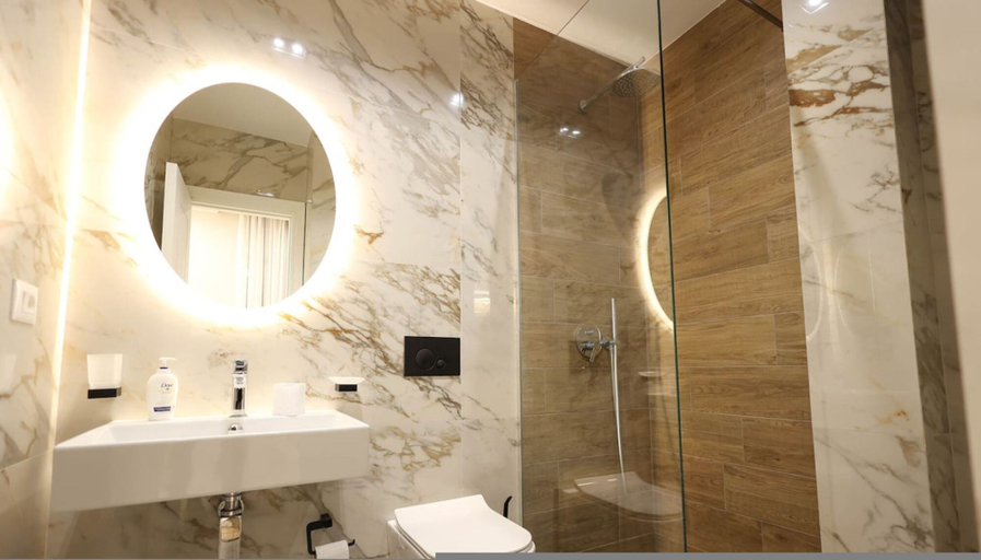 Room 2, Grandstay Apartments 007, Durrësit
