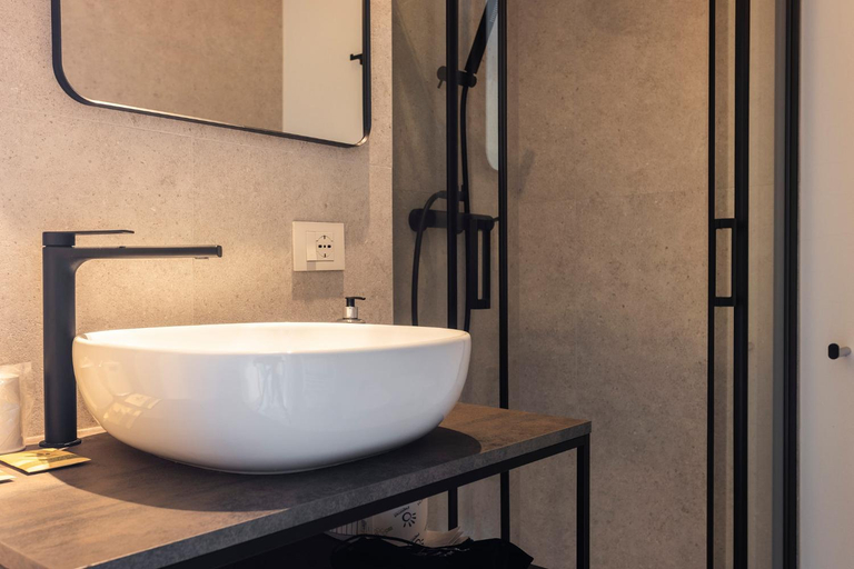 Bathroom 3, Hotel Carillon, Verbano-Cusio-Ossola