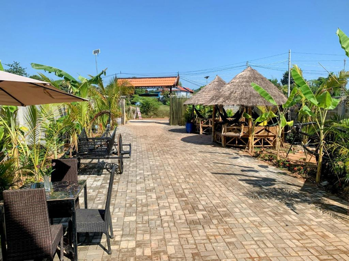 Food & Drinks, Samroas Homestay, Ponhea Lueu