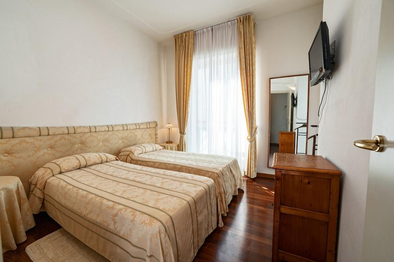 Bedroom 3, ホテル ネグレスコ, Rimini
