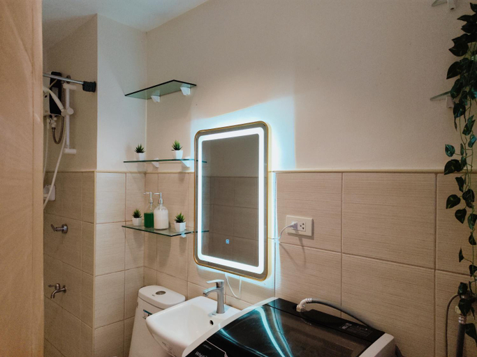 Bathroom, Paradise Realm Condotel, Parañaque