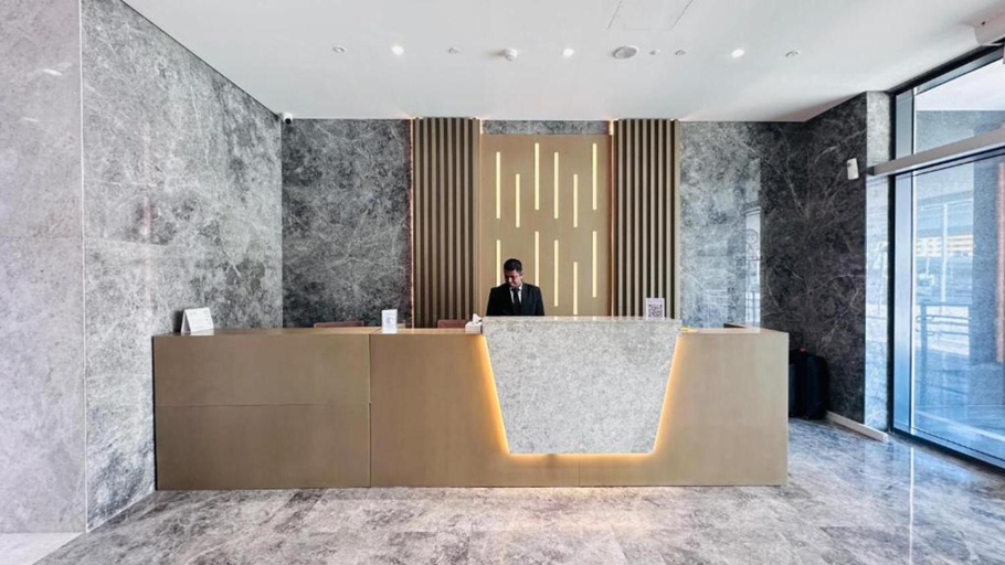 Public Area 2, Luxurious apartments at JLT by Checkmyguest, Dubai