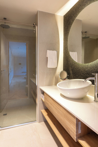 Bathroom 5, Radisson Blu Bariloche, Bariloche
