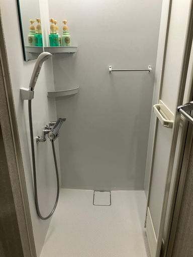 Bathroom 2, Hanamachi guest house, Osaka