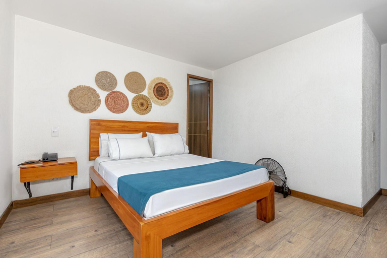 Bedroom 2, Hotel Prada, Bello