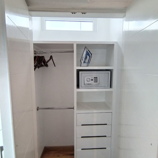 Room 5, Arquimedes Grey I Cozy 1BR in Polanco, Mexico City