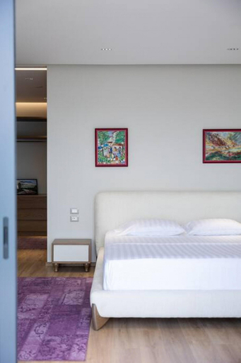Room 5, The Luxury Villa Private Pool Lake View, Shkodrës