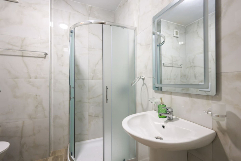 Room 5, Sanpietro Vacation Apartment 044, Durrësit